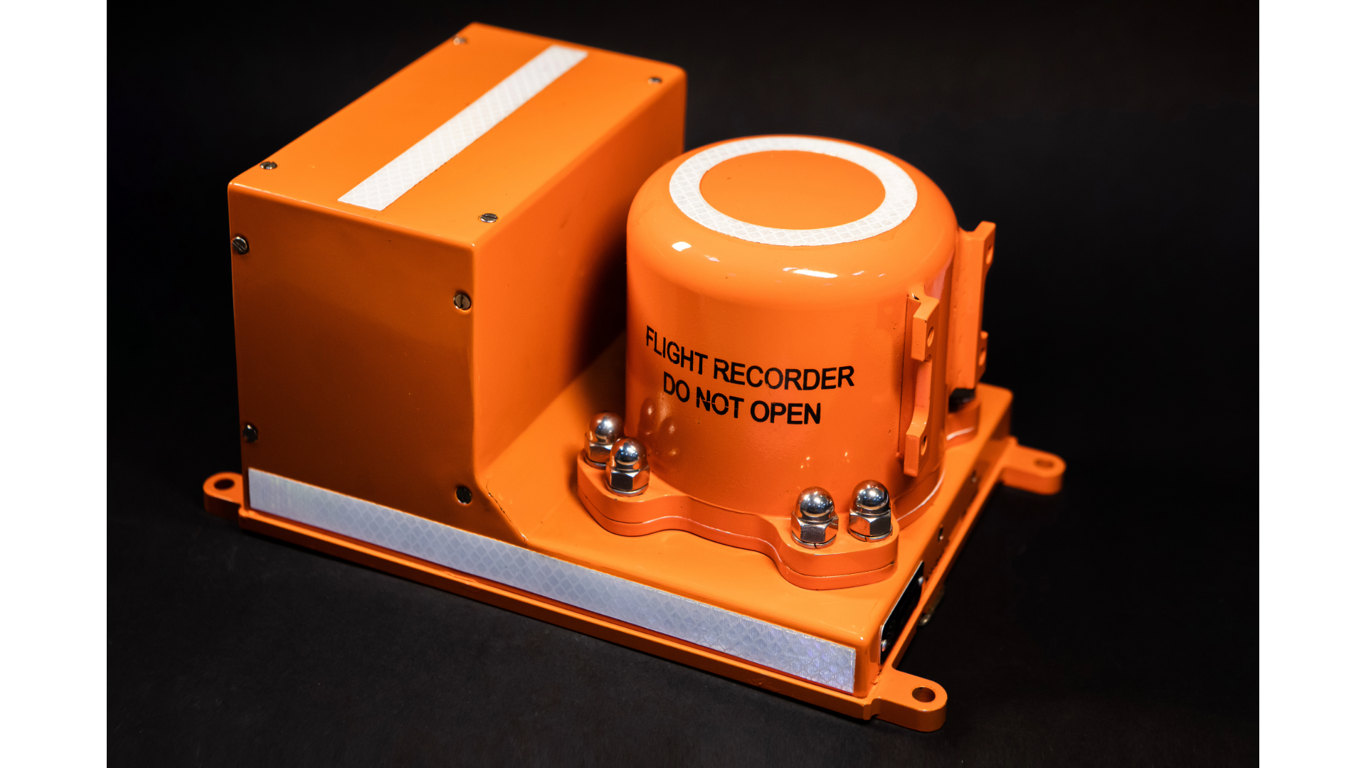 The FAA Just Turned the “Black Box” Into a 25-Hour Memory